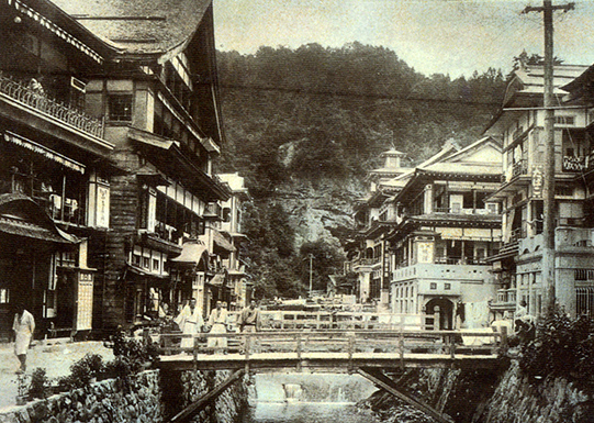 古勢起屋の成り立ち 銀山温泉 古勢起屋別館